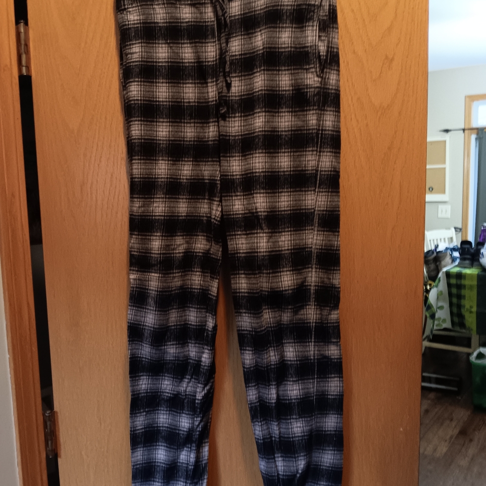 Womens Size Small, Hollister Black & White Plaid Lounge Pants